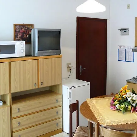 아파트 Holiday Georget Spiaggia Ivn01440 Dya